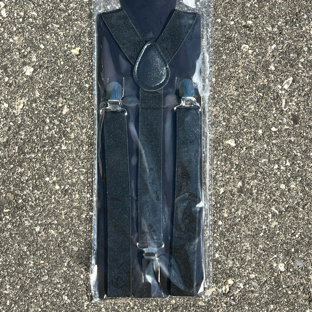 Black suspenders NWT